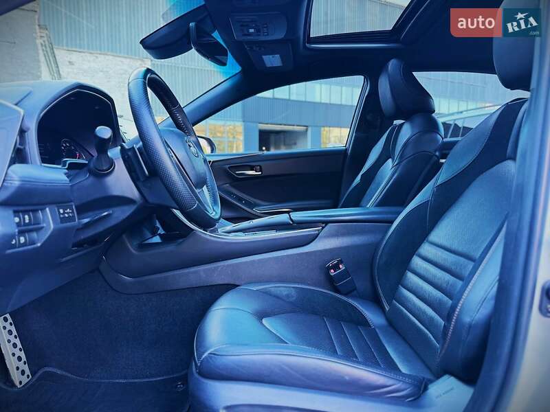 Седан Toyota Avalon 2018 в Киеве фото 25 Седан Toyota Avalon 2018 в Киеве