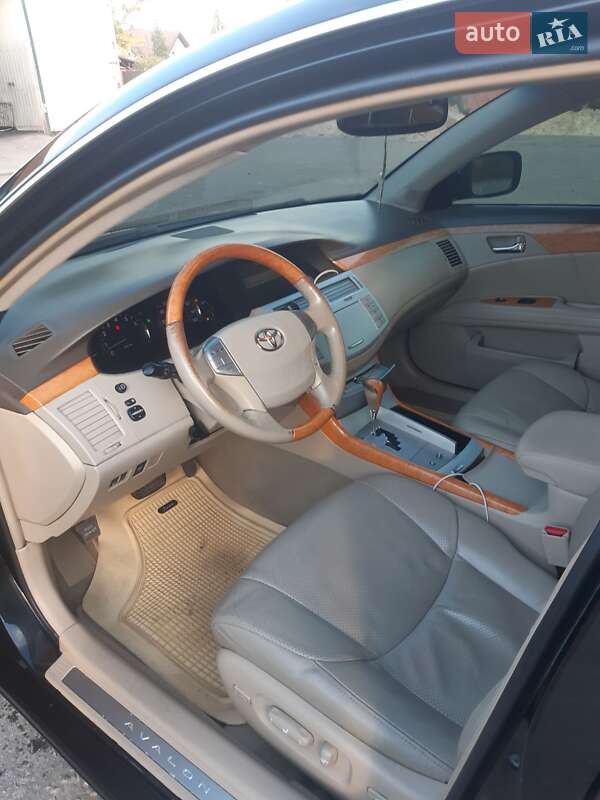 Седан Toyota Avalon 2006 в Дніпрі