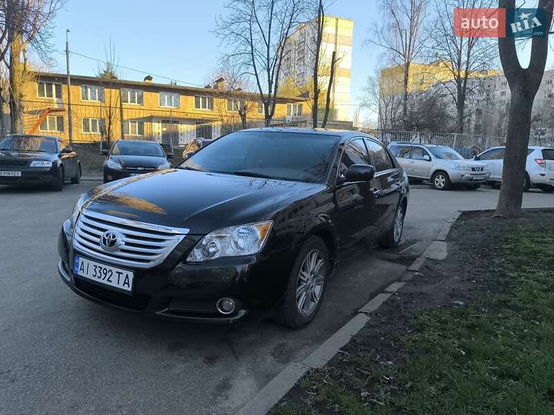 Седан Toyota Avalon 2008 в Киеве