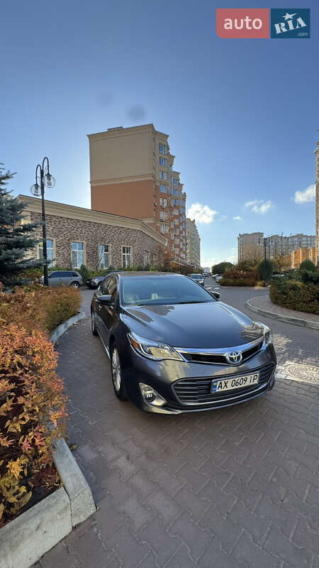 Седан Toyota Avalon 2013 в Киеве фото 8 Седан Toyota Avalon 2013 в Киеве