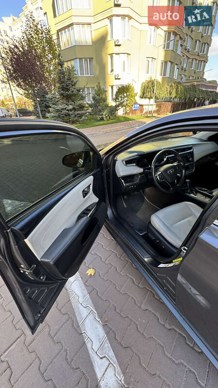 Седан Toyota Avalon 2013 в Киеве фото 16 Седан Toyota Avalon 2013 в Киеве