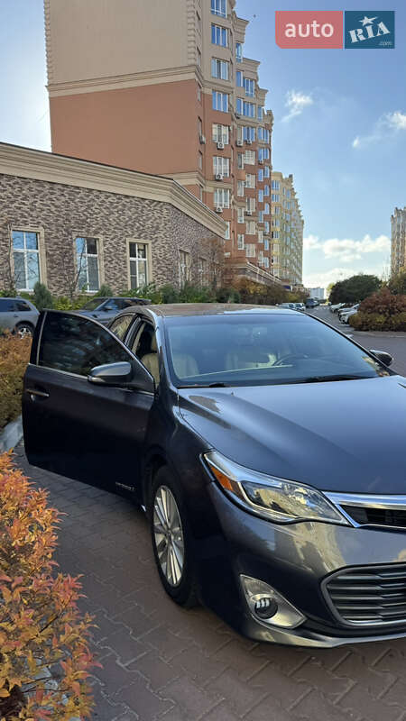 Седан Toyota Avalon 2013 в Киеве фото 30 Седан Toyota Avalon 2013 в Киеве