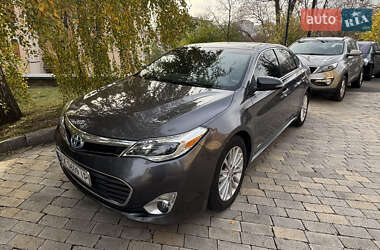 Седан Toyota Avalon 2013 в Києві