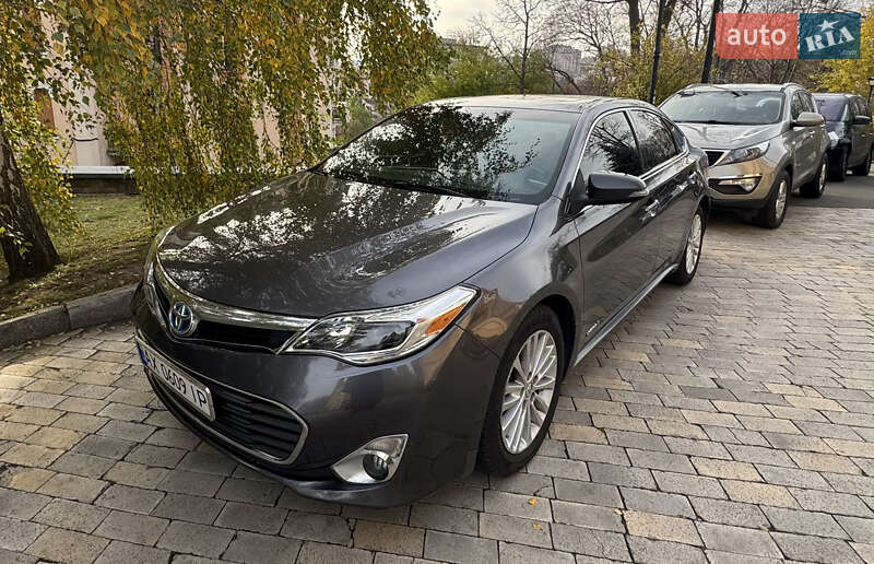 Седан Toyota Avalon 2013 в Киеве фото Седан Toyota Avalon 2013 в Киеве
