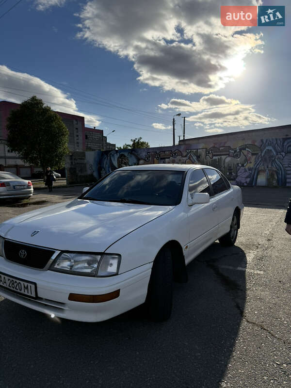 Седан Toyota Avalon 1996 в Киеве фото 2 Седан Toyota Avalon 1996 в Киеве