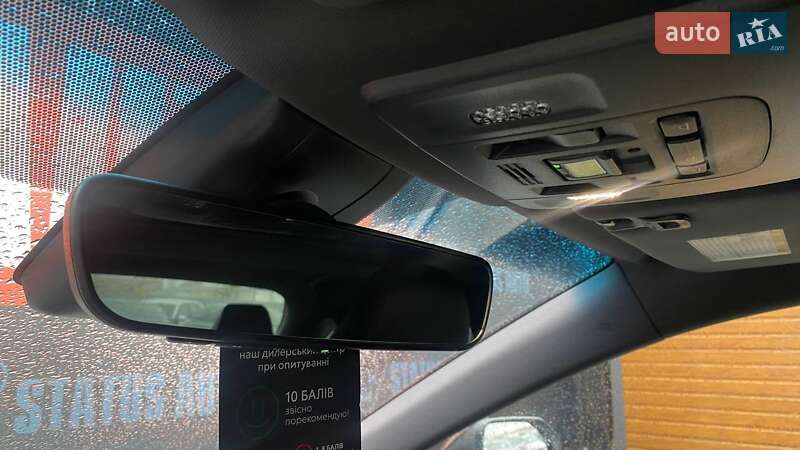 Седан Toyota Avalon 2022 в Виннице