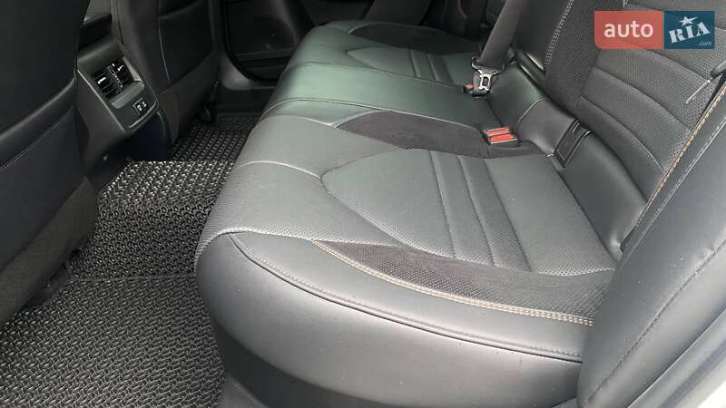 Седан Toyota Avalon 2022 в Виннице