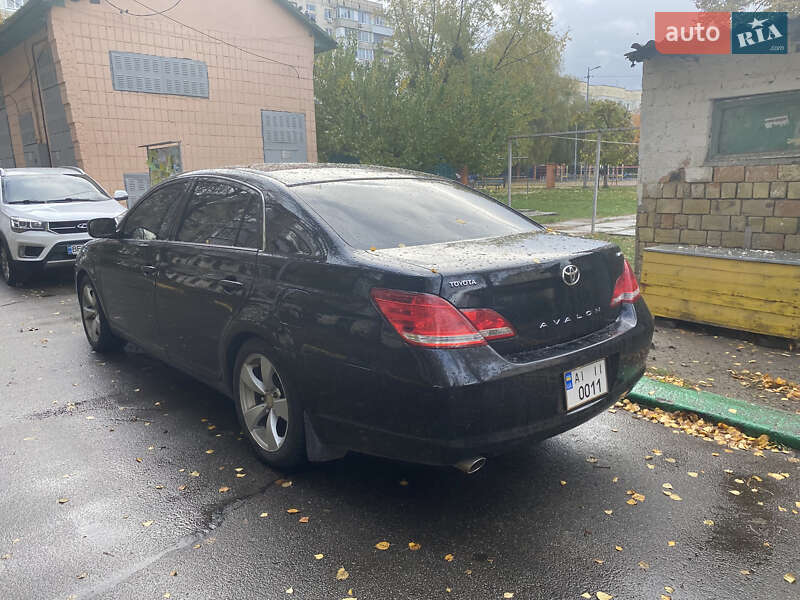 Седан Toyota Avalon 2007 в Киеве