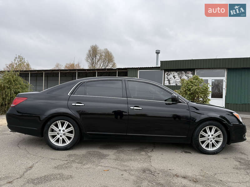 Седан Toyota Avalon 2008 в Борисполі