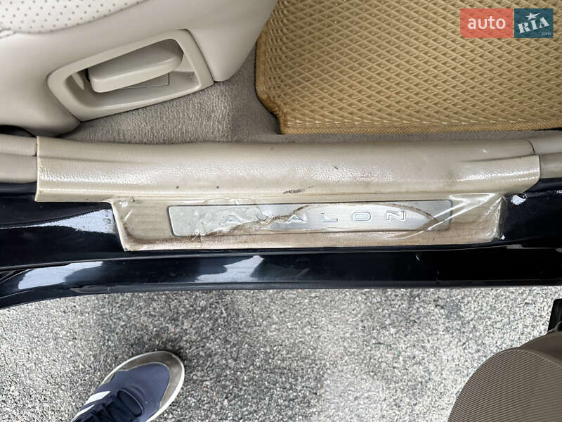 Седан Toyota Avalon 2008 в Борисполі