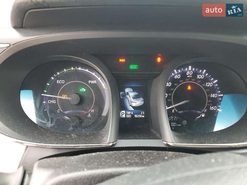 Седан Toyota Avalon 2015 в Львове