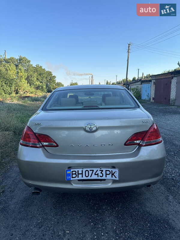 Седан Toyota Avalon 2007 в Харкові