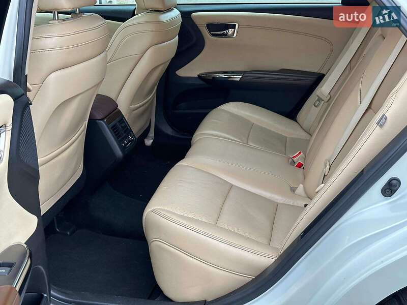 Седан Toyota Avalon 2013 в Одессе