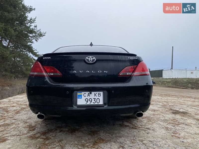 Седан Toyota Avalon 2007 в Черкасах