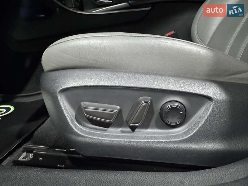 Седан Toyota Avalon 2018 в Одесі