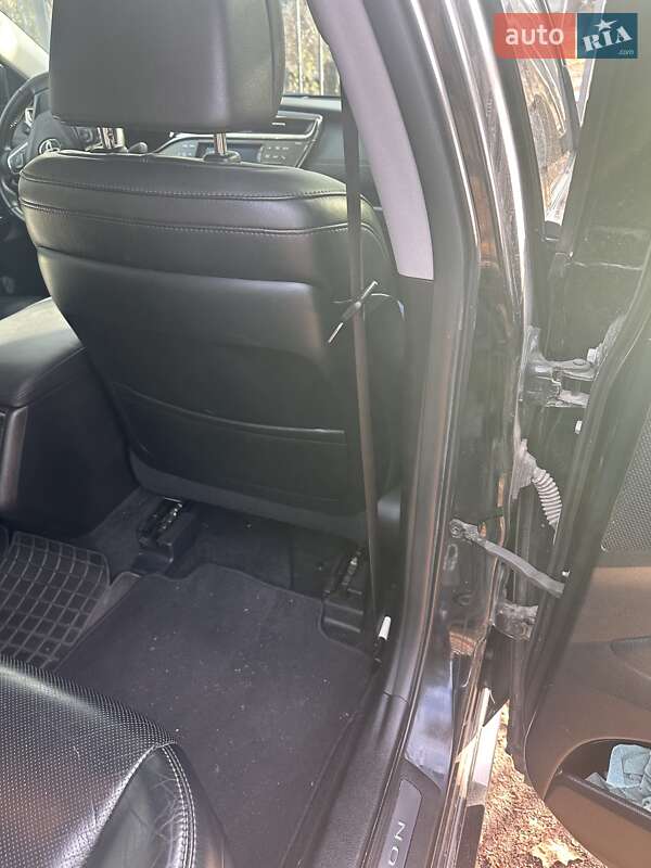 Седан Toyota Avalon 2014 в Києві