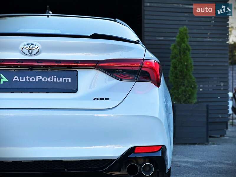 Седан Toyota Avalon 2018 в Києві фото 15 Седан Toyota Avalon 2018 в Києві