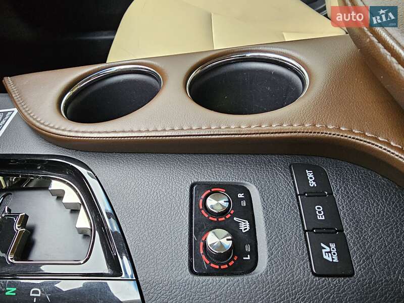 Седан Toyota Avalon 2017 в Одесі