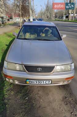 Седан Toyota Avalon 1996 в Одессе