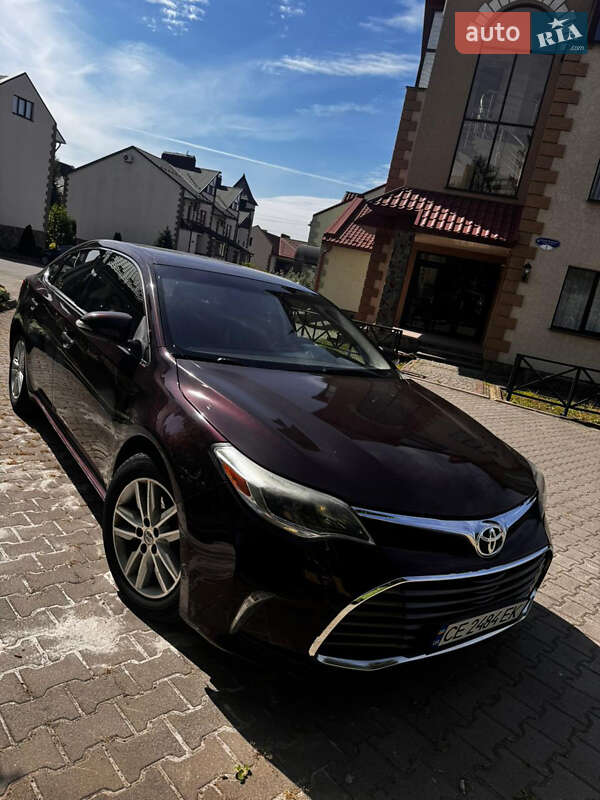 Седан Toyota Avalon 2015 в Ужгороде