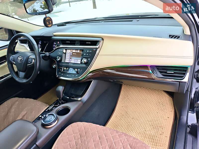 Седан Toyota Avalon 2013 в Запорожье