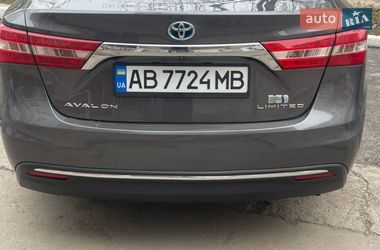 Седан Toyota Avalon 2013 в Виннице