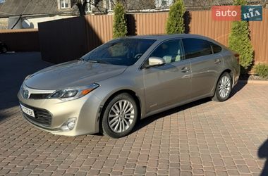 Седан Toyota Avalon 2014 в Шепетівці