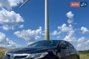 Седан Toyota Avalon 2014 в Тернополі