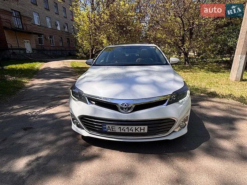 Toyota Avalon 2012