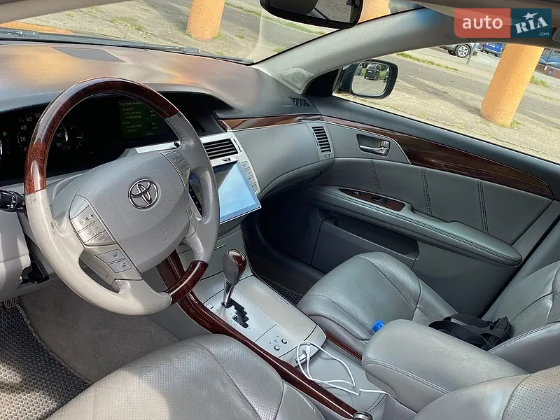 Toyota Avalon 2008