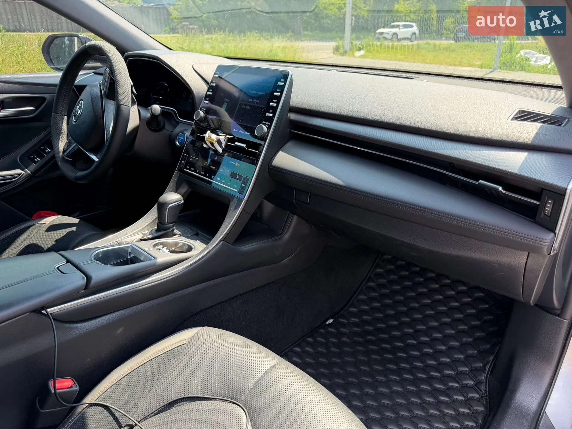 2018 Toyota Avalon - мініатюра 16