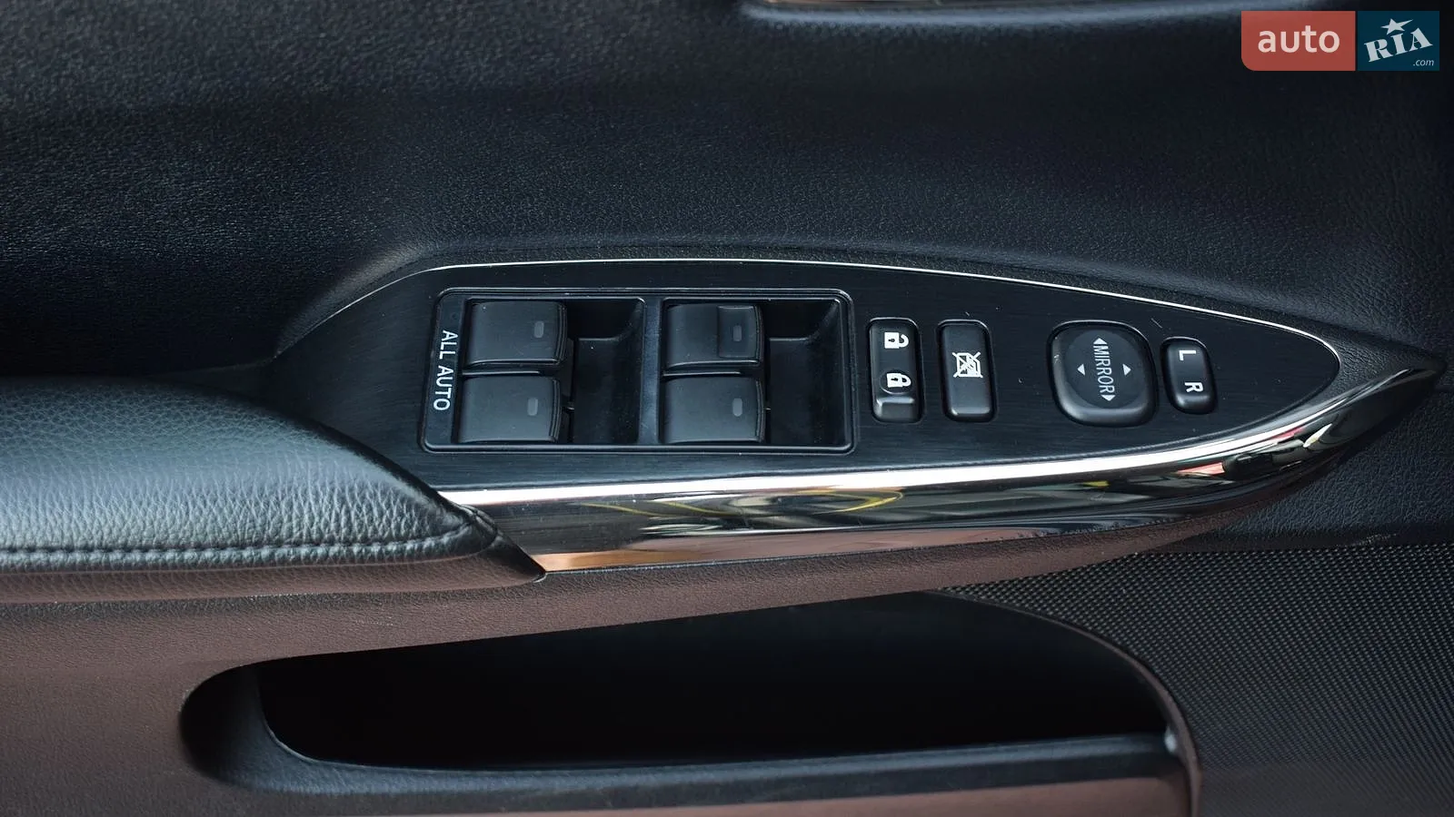 2017 Toyota Avalon - мініатюра 19
