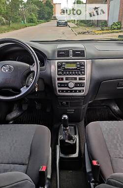 Минивэн Toyota Avensis Verso 2003 в Бердичеве