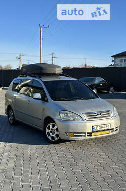 Минивэн Toyota Avensis Verso 2001 в Черновцах