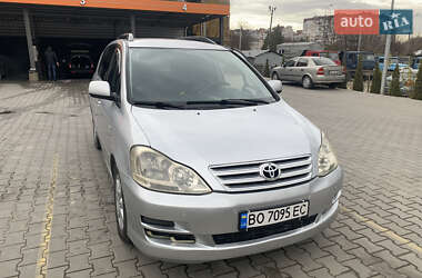 Мінівен Toyota Avensis Verso 2004 в Тернополі