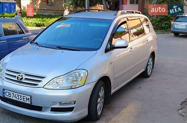 Мінівен Toyota Avensis Verso 2005 в Гребінці