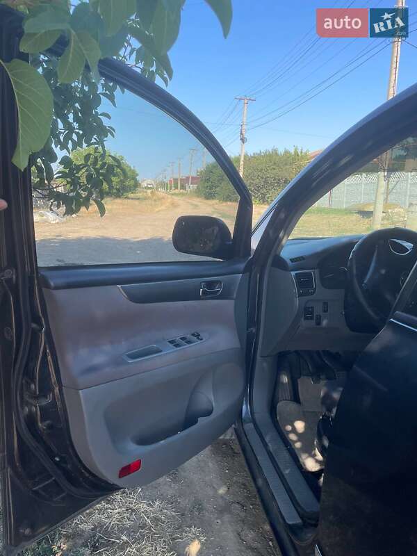 Минивэн Toyota Avensis Verso 2003 в Одессе фото 18 Минивэн Toyota Avensis Verso 2003 в Одессе