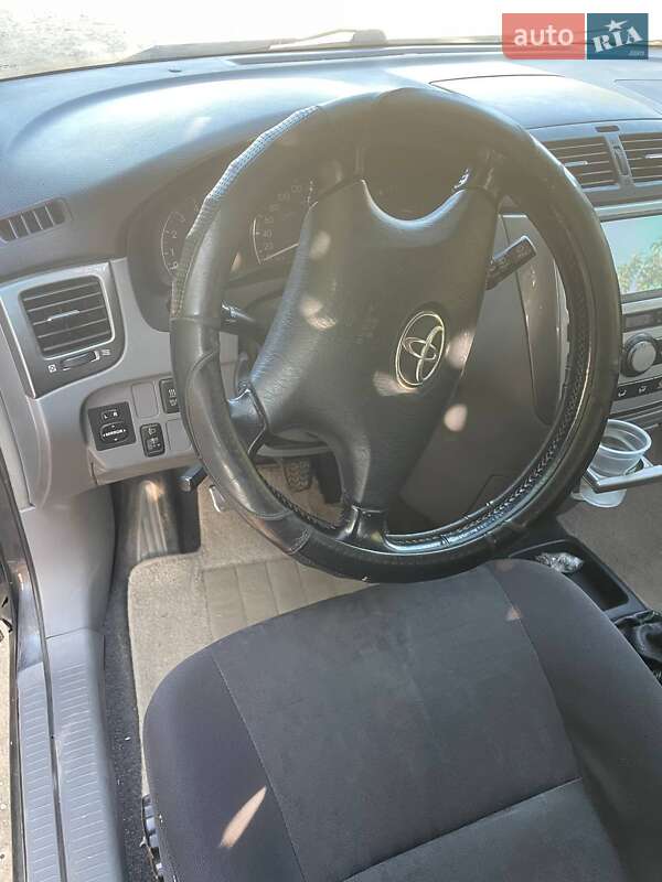 Минивэн Toyota Avensis Verso 2003 в Одессе фото 19 Минивэн Toyota Avensis Verso 2003 в Одессе