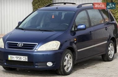 Мінівен Toyota Avensis Verso 2002 в Одесі
