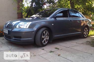 Седан Toyota Avensis 2003 в Ананьеве