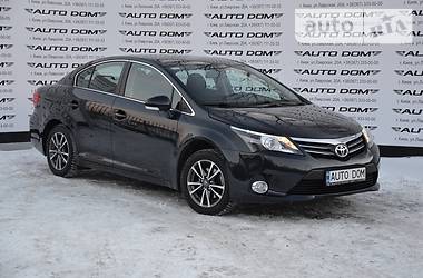 Седан Toyota Avensis 2013 в Києві