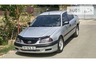 Седан Toyota Avensis 2002 в Одессе