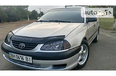 Седан Toyota Avensis 2002 в Одессе