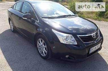 Седан Toyota Avensis 2011 в Тернополе