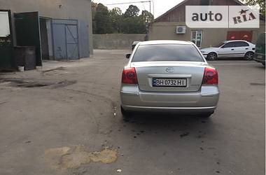 Седан Toyota Avensis 2004 в Измаиле