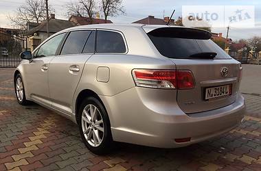 Универсал Toyota Avensis 2011 в Самборе