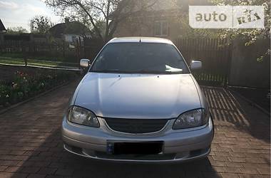 Седан Toyota Avensis 2002 в Любомле