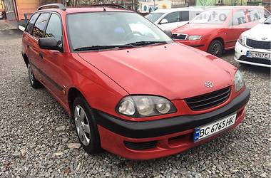 Универсал Toyota Avensis 1999 в Львове