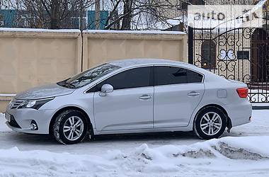 Седан Toyota Avensis 2013 в Киеве