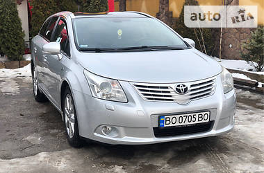 Универсал Toyota Avensis 2011 в Тернополе